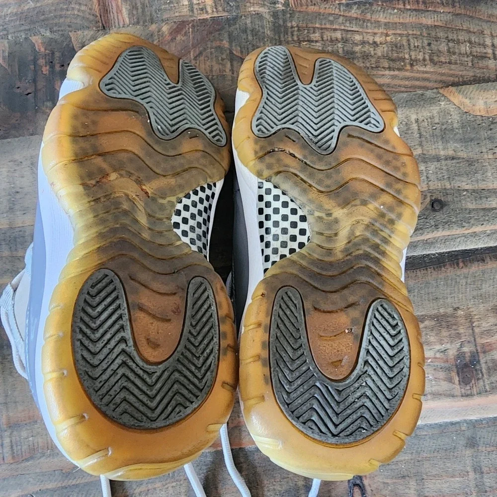 RARE🔥 Nike Air Jordan XI 11 Retro Low Cool‎ Gray Sz 5.5Y Boys Shoes 528896-003